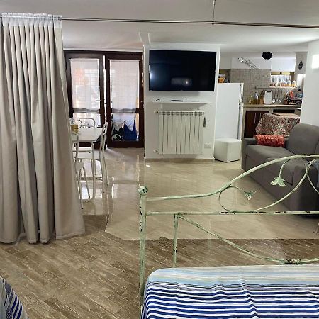 Вилла Casa Badino Террачина Экстерьер фото