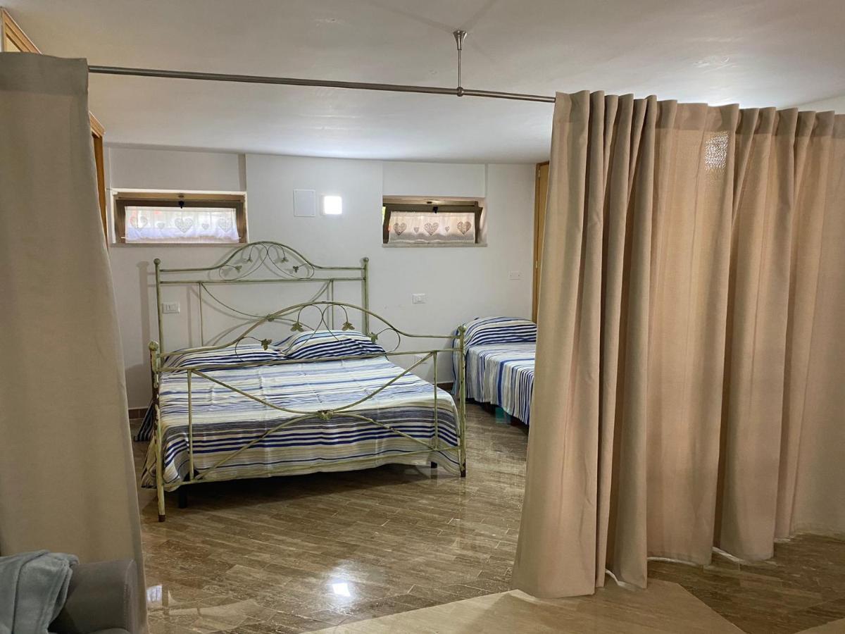 Вилла Casa Badino Террачина Экстерьер фото