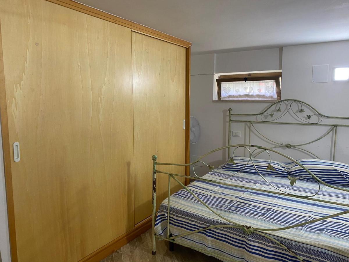 Вилла Casa Badino Террачина Экстерьер фото
